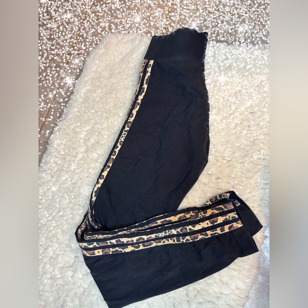 Adidas Three Stripe Leopard Print Leggings
